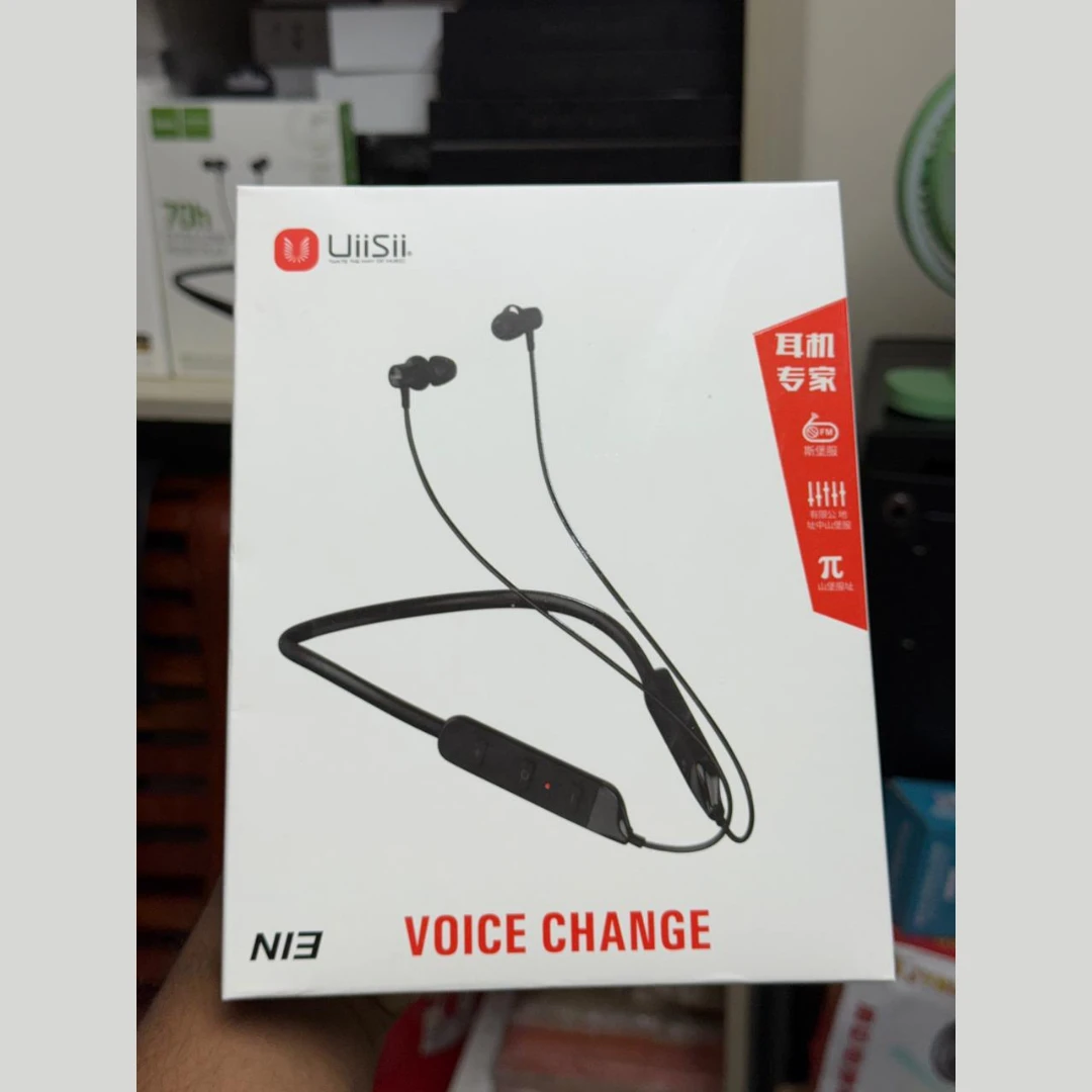 Recrsi RE-NY060 200 Hours Bluetooth Neckband
